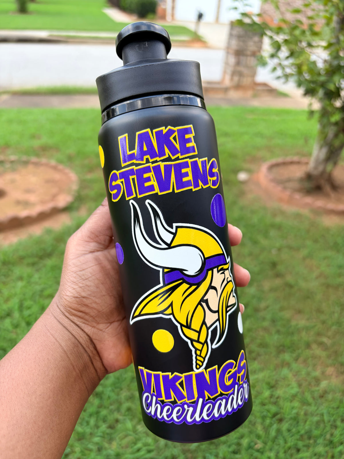 Design 1 Mascot Cheerleading Water Bottles/UVDTF